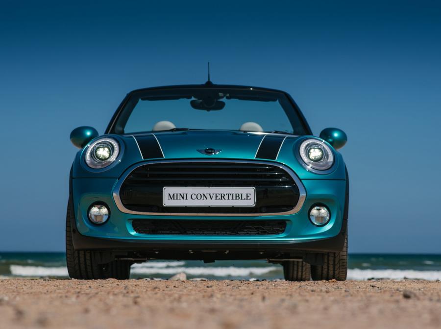  Mini Cooper Cabrio 2016 года  (ZA) (фото 3 из 23)